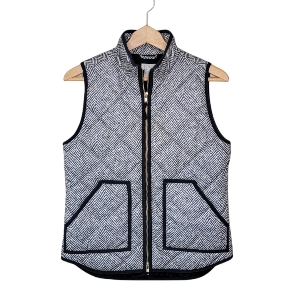 J. Crew Factory Black Cream Herringbone Puffer Vest Size XS Winter Cozy Warm